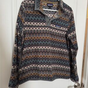 Patagonia Women’s Patterned pullover lightweight sweater - Multicolor